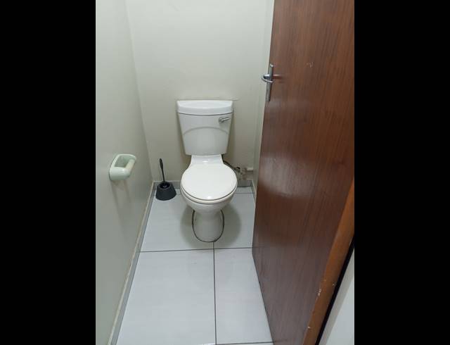 5 BEDROOM FLAT FOR SALE IN SUNNYSIDE